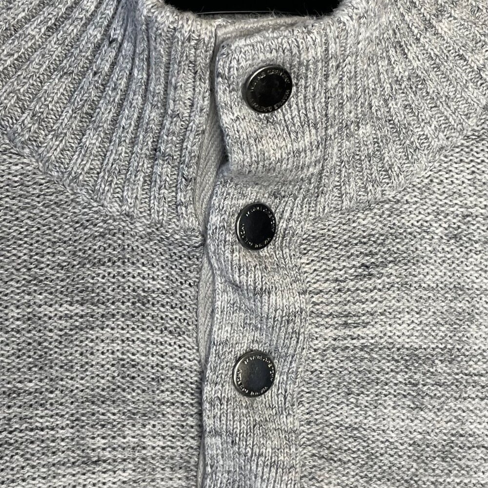 Wayne Gretzky Collection Long Sleeve Partial Button-Up Light Gray Knit Sweater - Picture 5 of 12